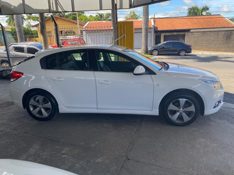 Chevrolet Cruze Sport6 LT 1.8 16V Ecotec (Flex)