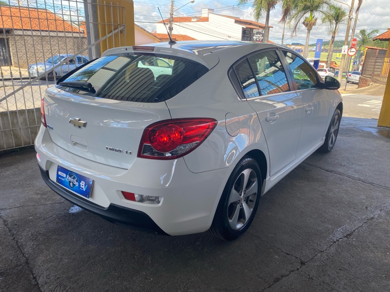 Chevrolet Cruze Sport6 LT 1.8 16V Ecotec (Flex)