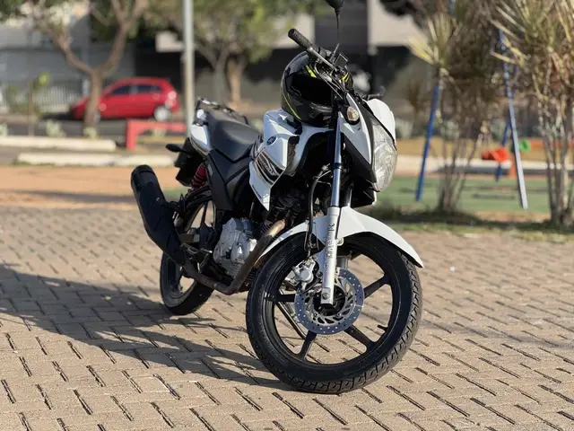 Moto Yamaha YS 150 Fazer 2014 SED