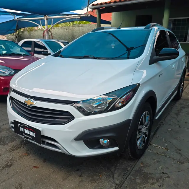 Carro Chevrolet Onix 2017 1.4 Activ SPE/4