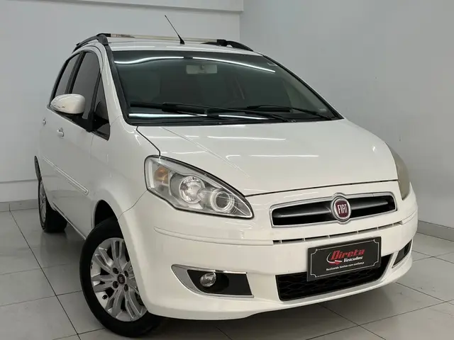 Carro Fiat Idea 2014 Attractive 1.4 8V (Flex)