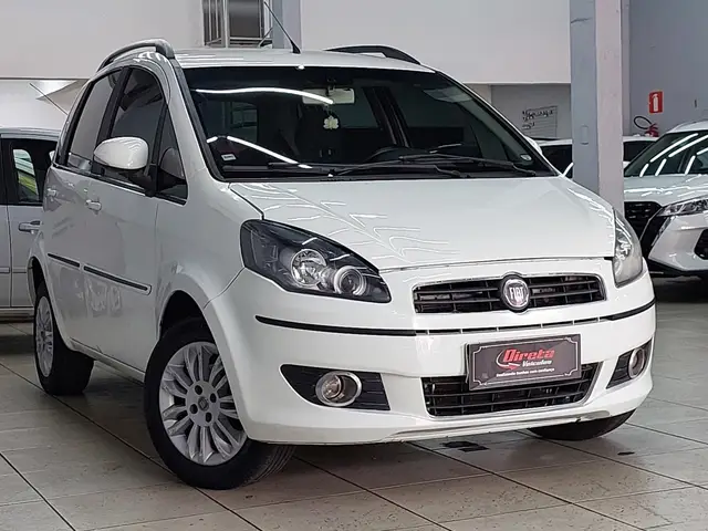 Carro Fiat Idea 2012 Attractive 1.4 8V (Flex)