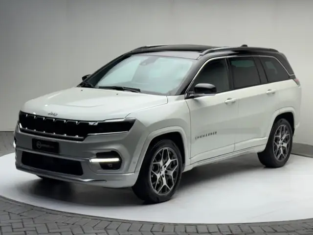 Carro Jeep Commander 2023 Overland 1.3 T270