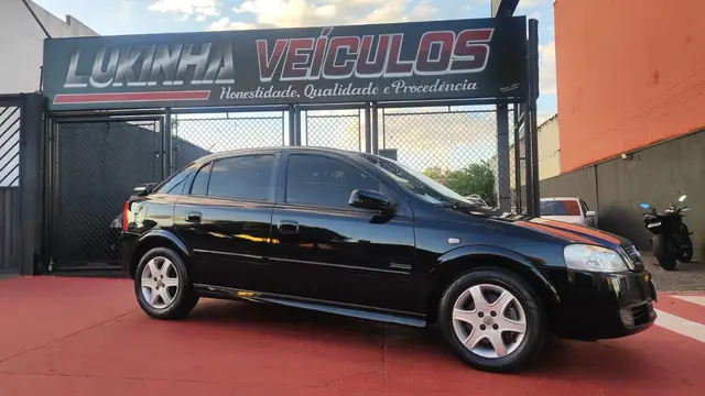 Carro Chevrolet Astra Hatch 2008 Advantage 2.0 (Flex)