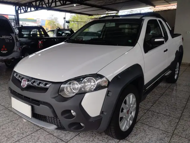 Carro Fiat Strada 2016 Adventure 1.8 16V (Flex) (Cabine Estendida)