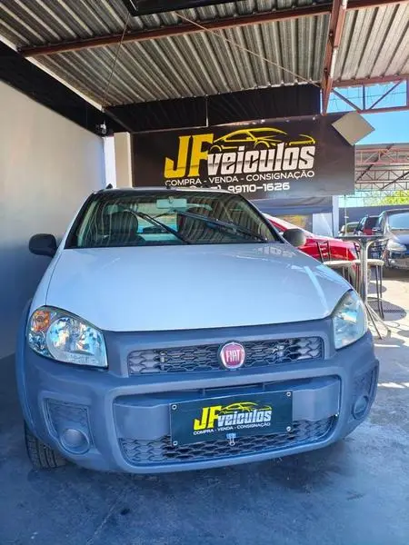 Carro Fiat Strada 2016 Working HARD 1.4 Fire Flex 8V CS