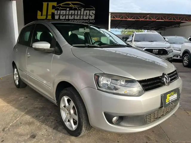Carro Volkswagen Fox 2013 1.6 VHT (Flex)