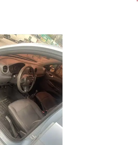 Carro Volkswagen Voyage 2015 1.6 Trendline (Flex)