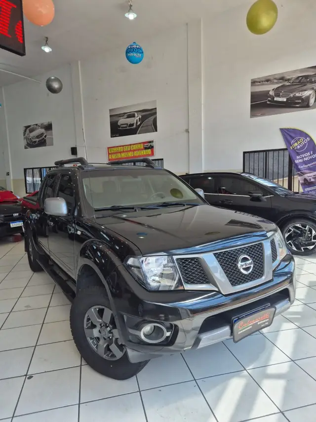 Carro Nissan Frontier 2016 2.5 TD CD 4x4 SV Attack (Aut)