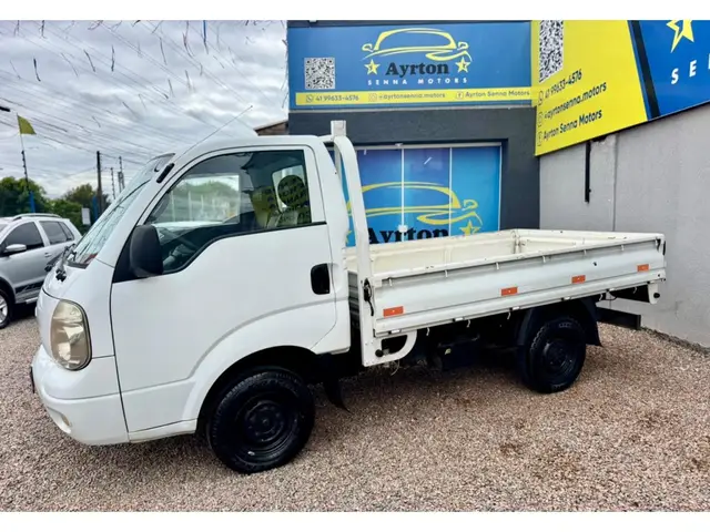 Carro Kia Bongo 2012 2.5 STD 4X2 c simples RS com carroceria