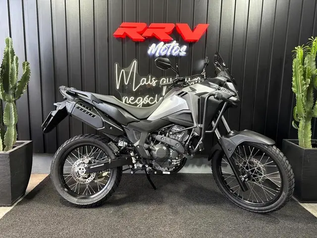 Moto Honda XRE Sahara 300 2025 ABS