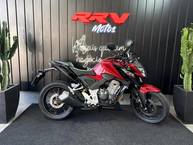 Moto Honda CB 300F Twister 2025 (CBS)