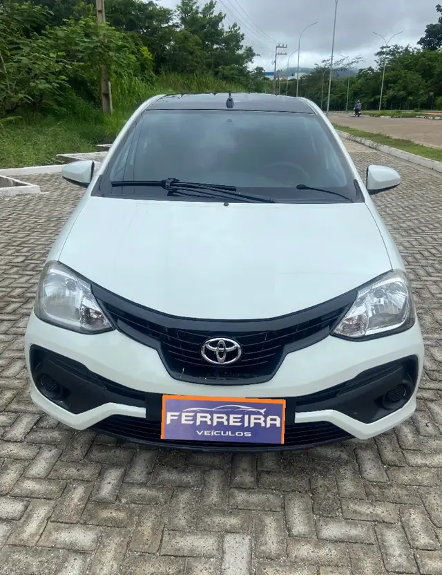 Carro Toyota Etios 2018 X 1.3 (Aut) (Flex)