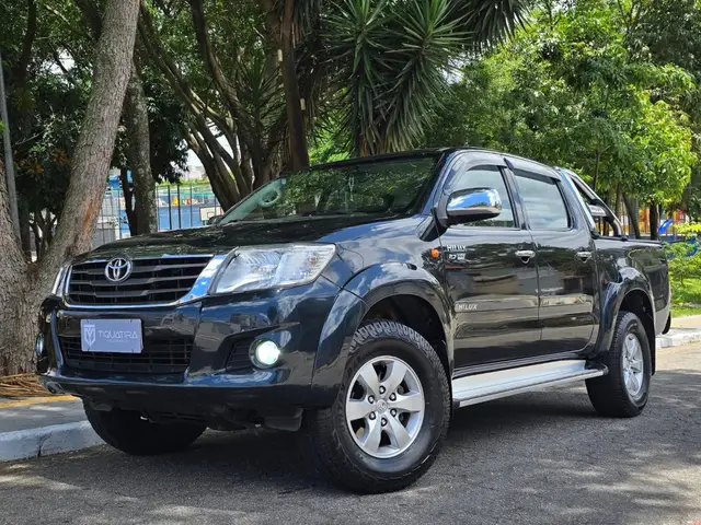 Carro Toyota Hilux Cabine Dupla 2014 Hilux 2.7 SR CD 4x2 (Flex) (Aut)