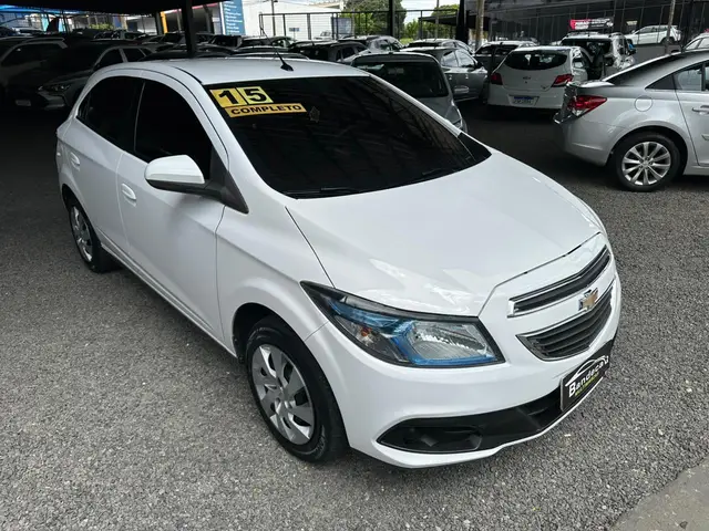 Carro Chevrolet Onix 2015 1.4 LT SPE/4