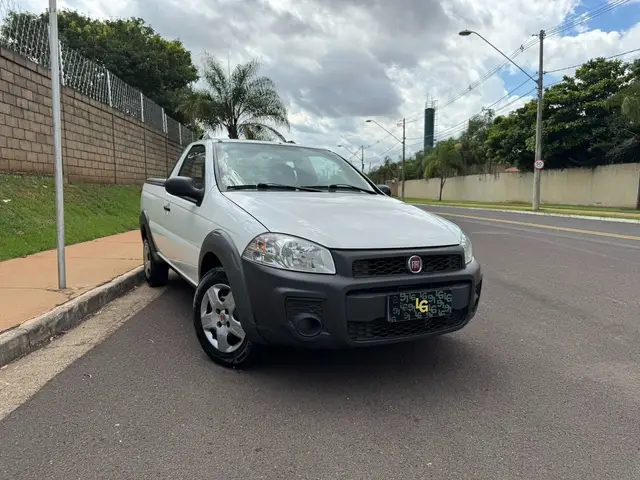 Carro Fiat Strada 2018 Hard Working 1.4 (Flex) (Cabine Simples)