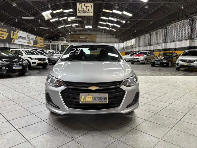 Carro Chevrolet Onix 2023 LT 1.0