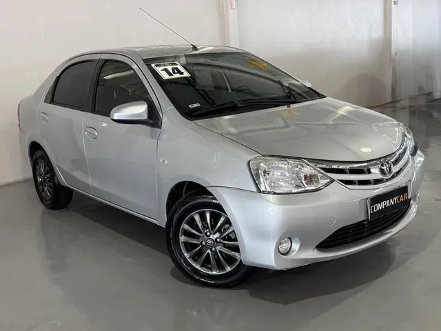 Carro Toyota Etios Sedan 2014 XLS 1.5 (Flex)