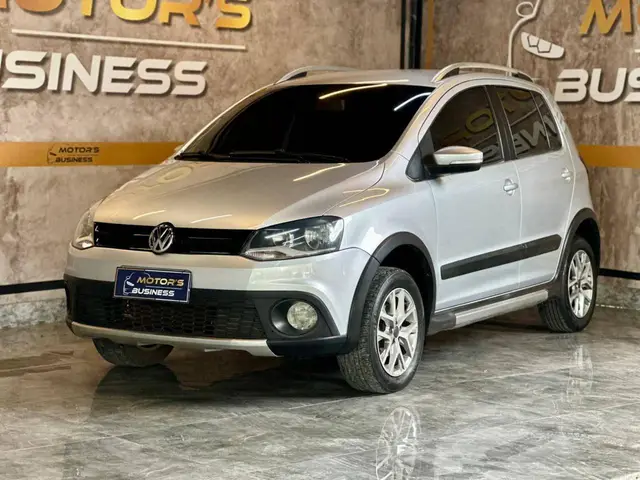 Carro Volkswagen CrossFox 2013 1.6 VHT (Flex)