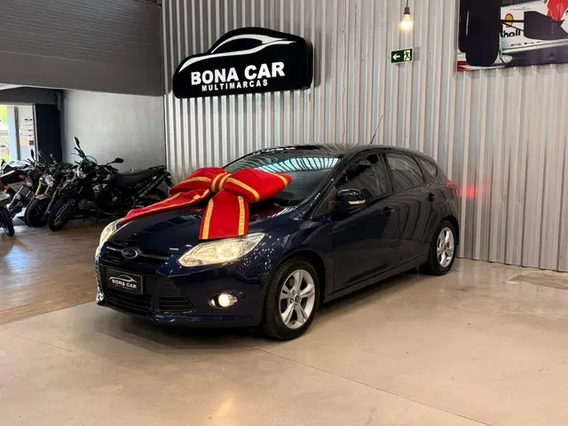 Carro Ford Focus Hatch 2015 SE 1.6 16V TiVCT