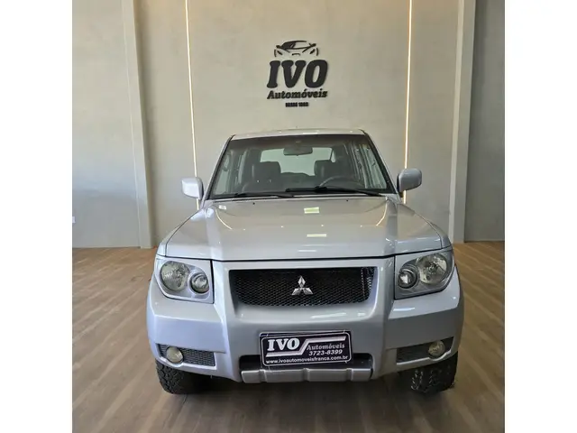 Carro Mitsubishi Pajero TR4 2007 2.0 16V