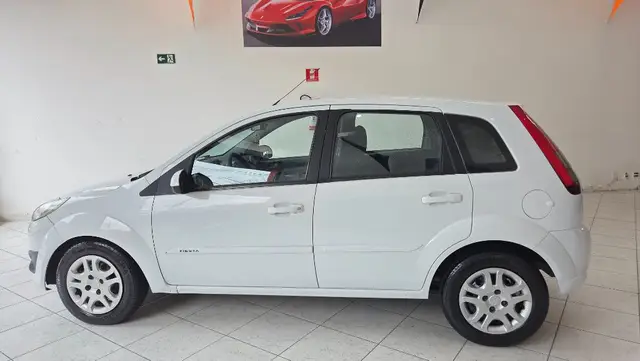 Carro Ford Fiesta Hatch 2014 SE 1.0 RoCam (Flex)