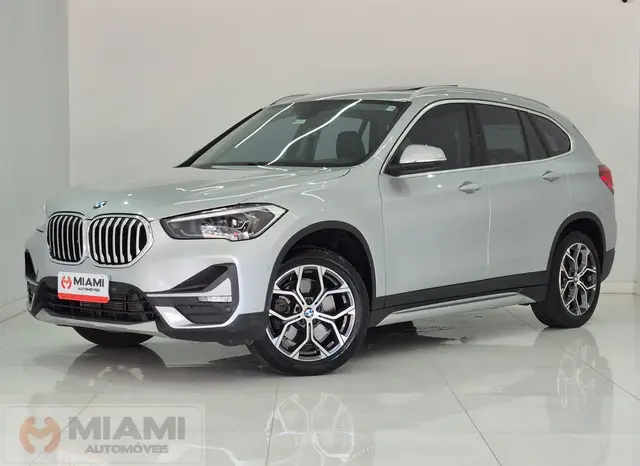 Carro BMW X1 2021 sDrive20i X-Line 2.0 Turbo (Flex) (Aut)