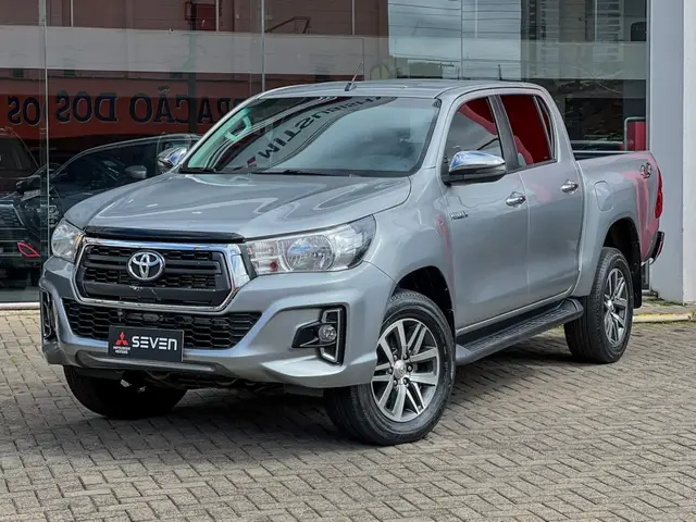 Carro Toyota Hilux Cabine Dupla 2020 Hilux 2.8 TDI SRV CD 4x4 (Aut)