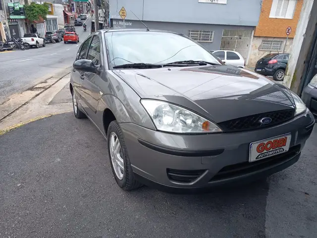 Carro Ford Focus Hatch 2008 GLX 2.0 16V Duratec