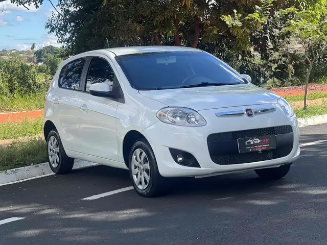 Carro Fiat Palio Weekend 2014 Attractive 1.4 8V (Flex)