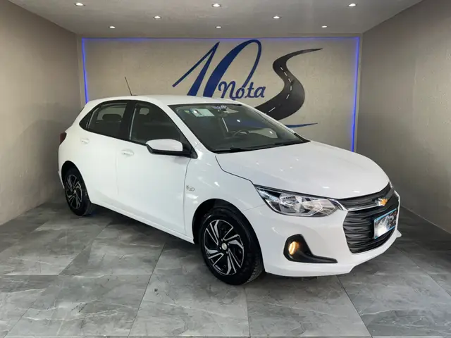 Carro Chevrolet Onix 2025 LT 1.0