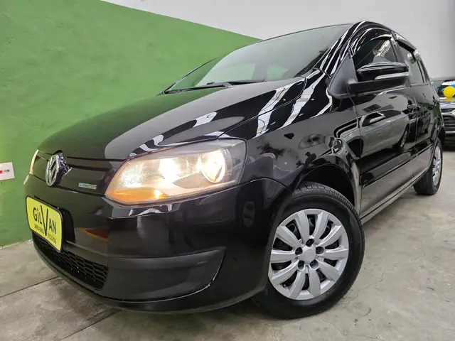 Carro Volkswagen Fox 2014 1.0 TEC BlueMotion (Flex) 4p
