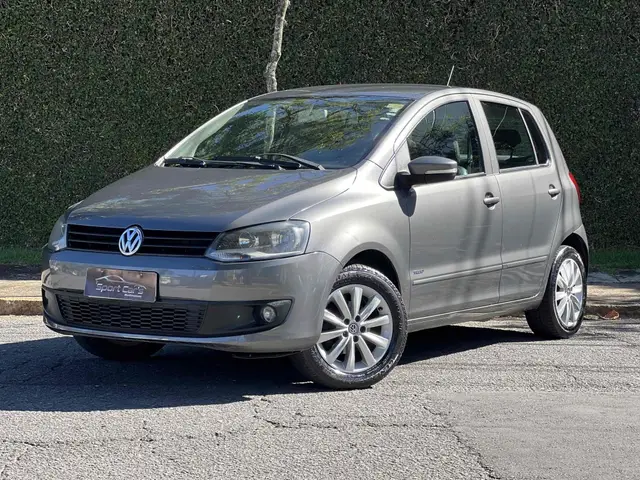 Carro Volkswagen Fox 2012 1.0 VHT (Flex) 4p