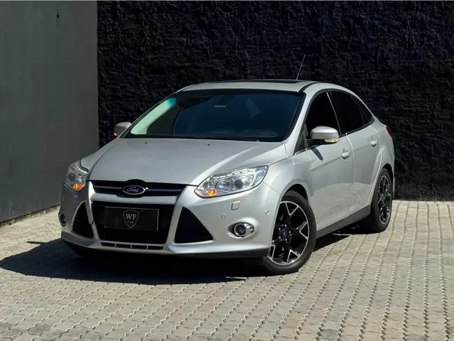 Carro Ford Focus Sedan 2015 S 2.0 16V PowerShift (Aut)