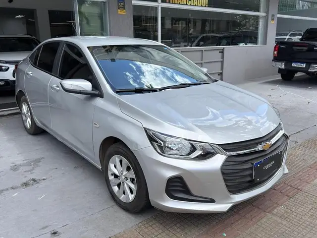 Carro Chevrolet Onix Plus 2023 LT 1.0 Turbo