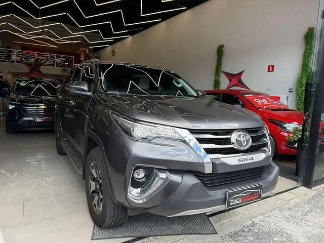 Carro Toyota Hilux Cabine Dupla 2020 Hilux 2.7 SR CD 4x2 (Flex)