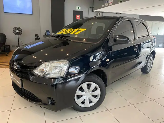Carro Toyota Etios 2017 XS 1.5 (Aut) (Flex)