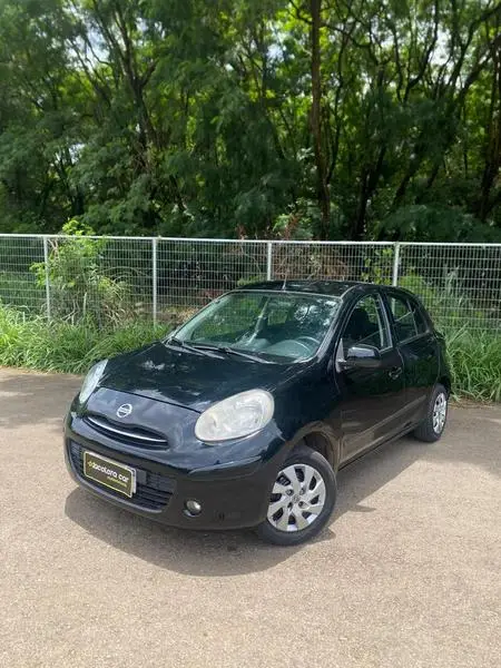 Carro Nissan March 2014 1.0 16V (Flex)