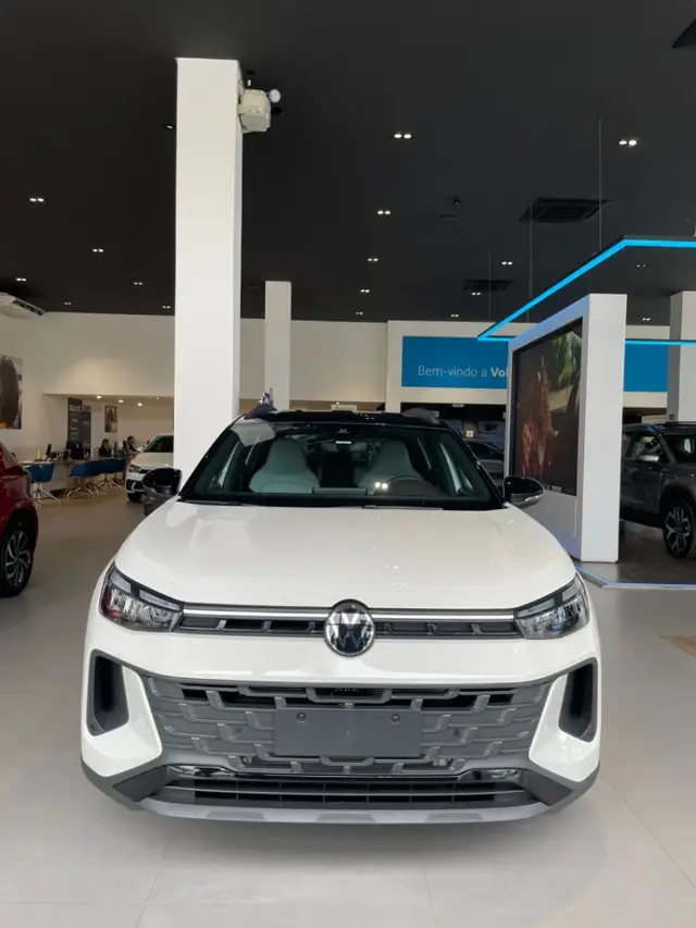 Carro Volkswagen Tera 2026 High Outfit