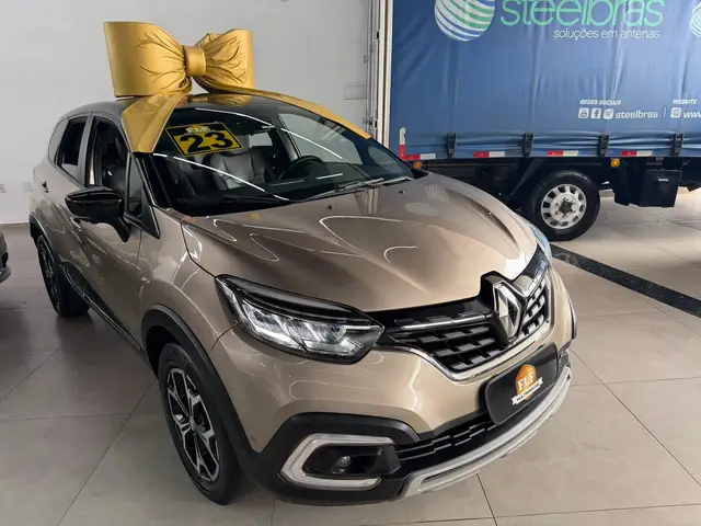 Carro Renault Captur 2023 Iconic 1.3 TB 16V Flex 5p Aut.