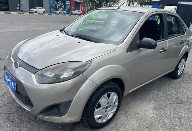 Carro Ford Fiesta Sedan 2012 1.6 (Flex)