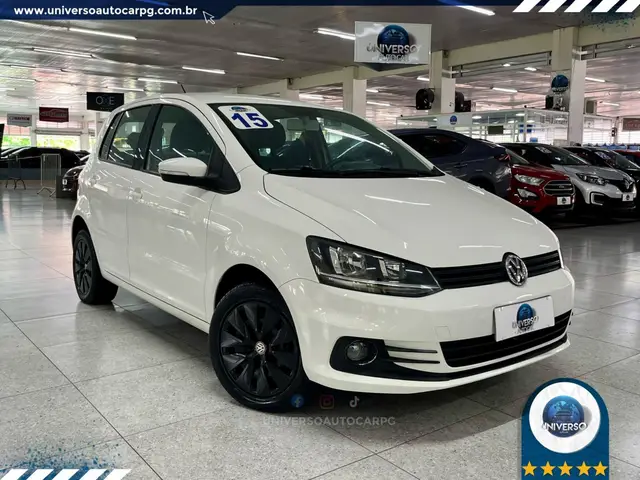 Carro Volkswagen Fox 2015 Trendline 1.0 TEC (Flex)