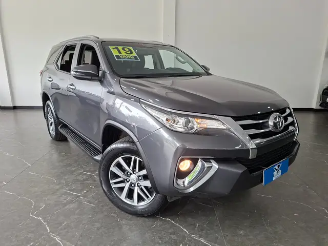 Carro Toyota SW4 2019 2.7 SRV 7L 4x2 (Aut) (Flex)