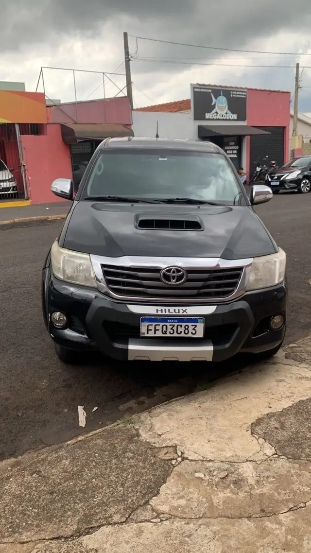 Carro Toyota Hilux Cabine Dupla 2012 Hilux 3.0 TDI 4x4 CD SRV (Aut)