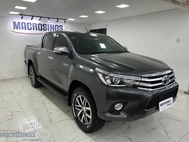 Carro Toyota Hilux Cabine Dupla 2017 Hilux 2.8 TDI SRX CD 4x4 (Aut)