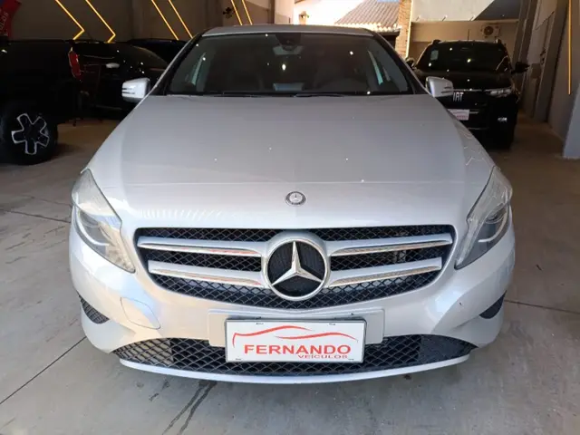 Carro Mercedes-Benz Classe A  2014 200 Style 1.6 DCT Turbo