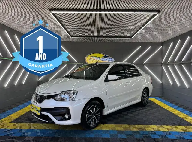 Carro Toyota Etios 2018 Platinum 1.5 (Aut) (Flex)