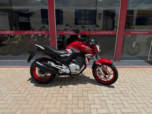 Moto Honda CB 250F Twister 2021 (CBS)