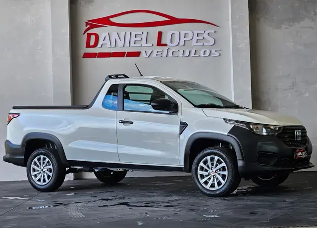 Carro Fiat Strada 2023 Endurance 1.4 Cabine Plus (Flex)