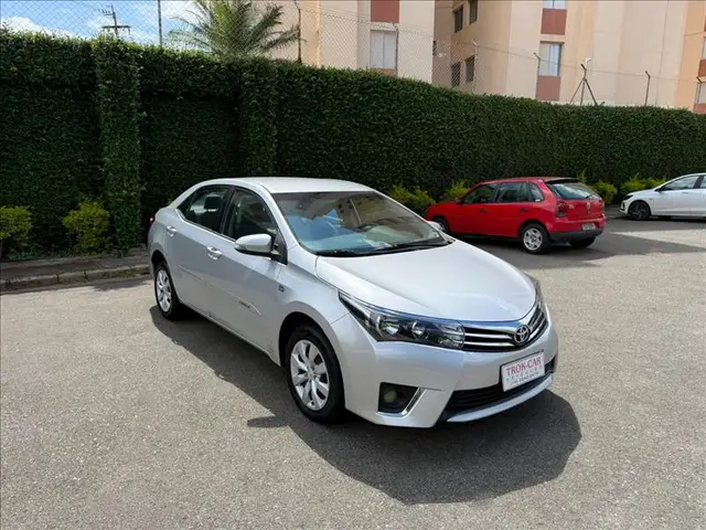 Carro Toyota Corolla 2016 1.8 GLi (Aut.)